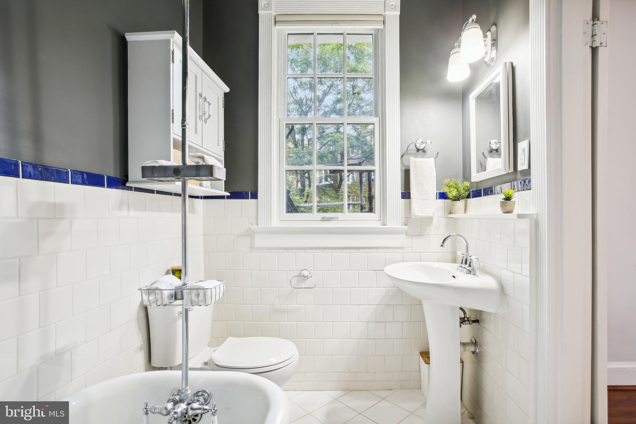 1705 LANIER PL NW 105