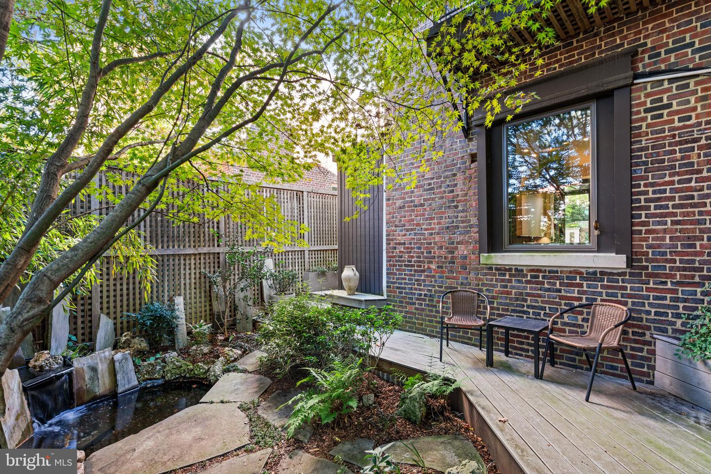 2503 Tracy Pl NW