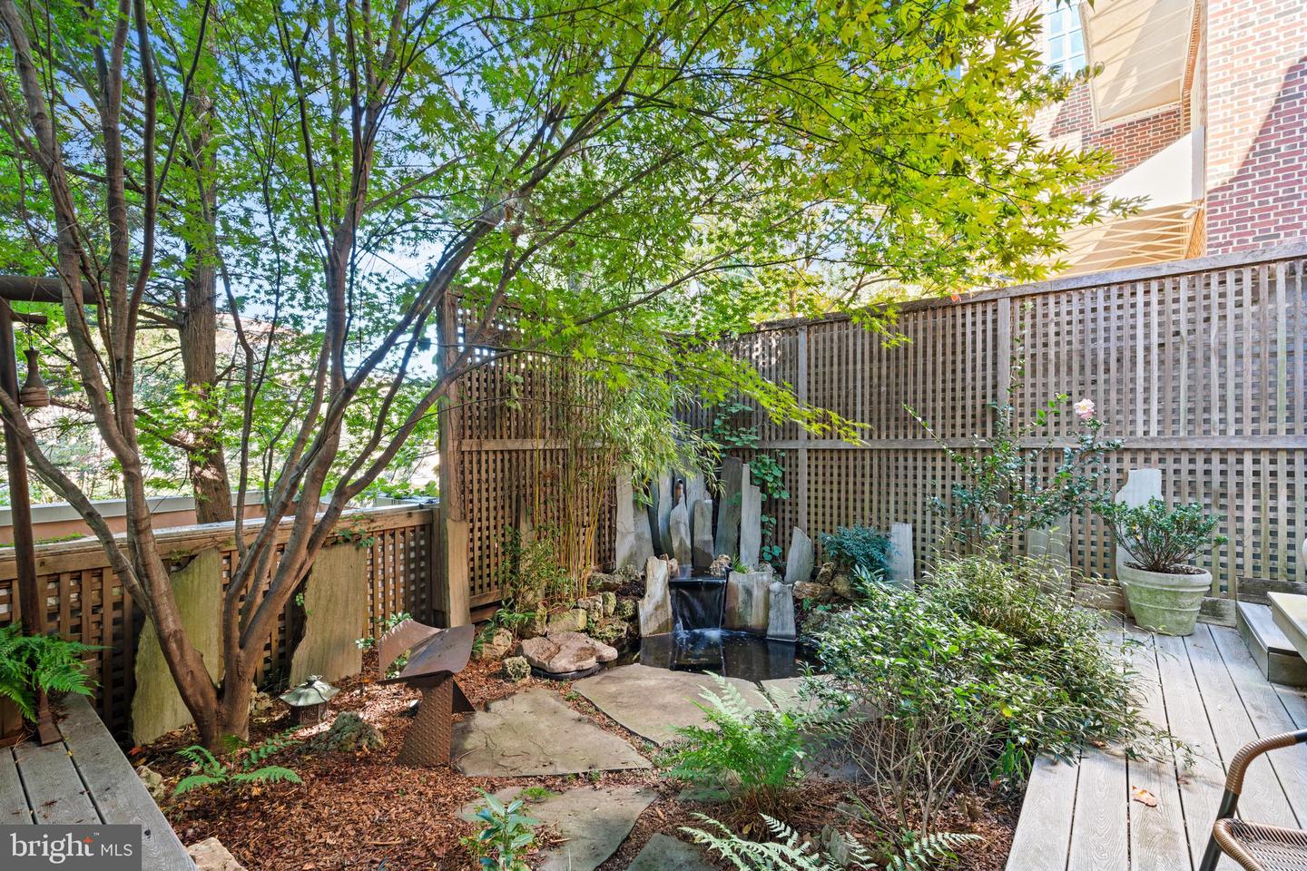 2503 Tracy Pl NW
