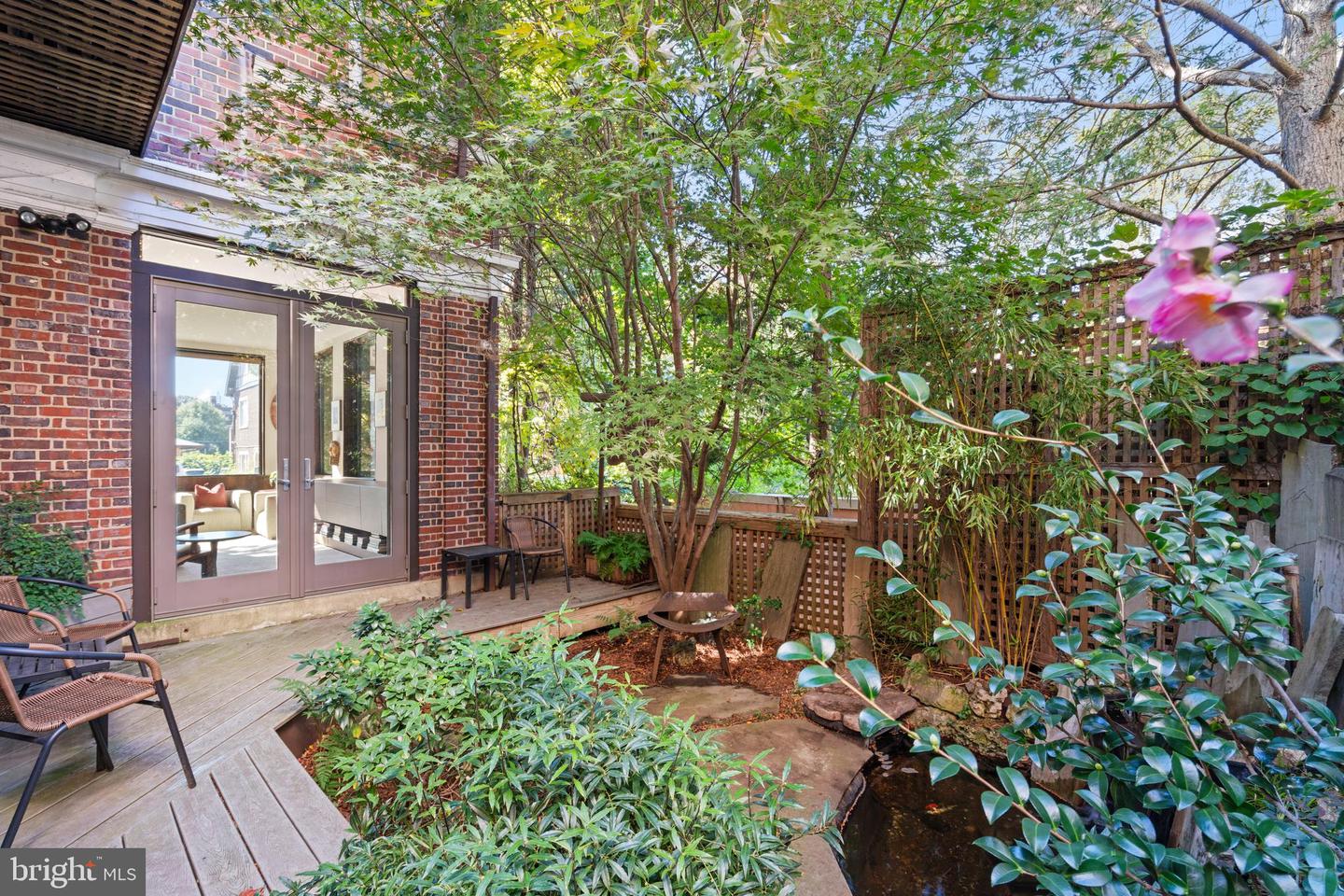 2503 Tracy Pl NW