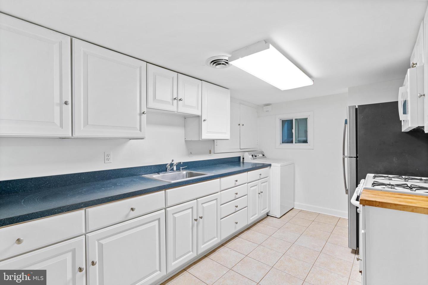 2503 Tracy Pl NW