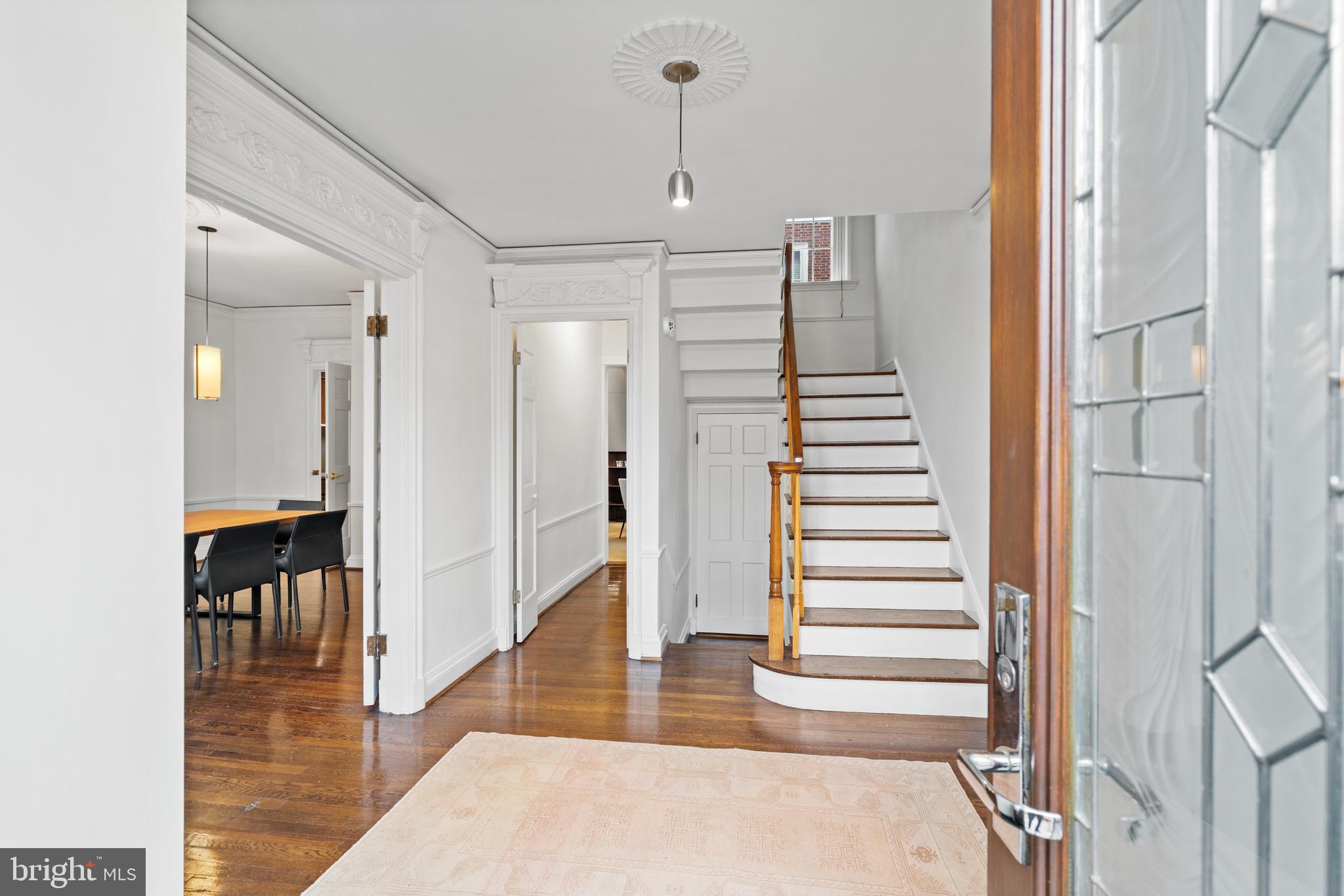 2503 Tracy Pl NW