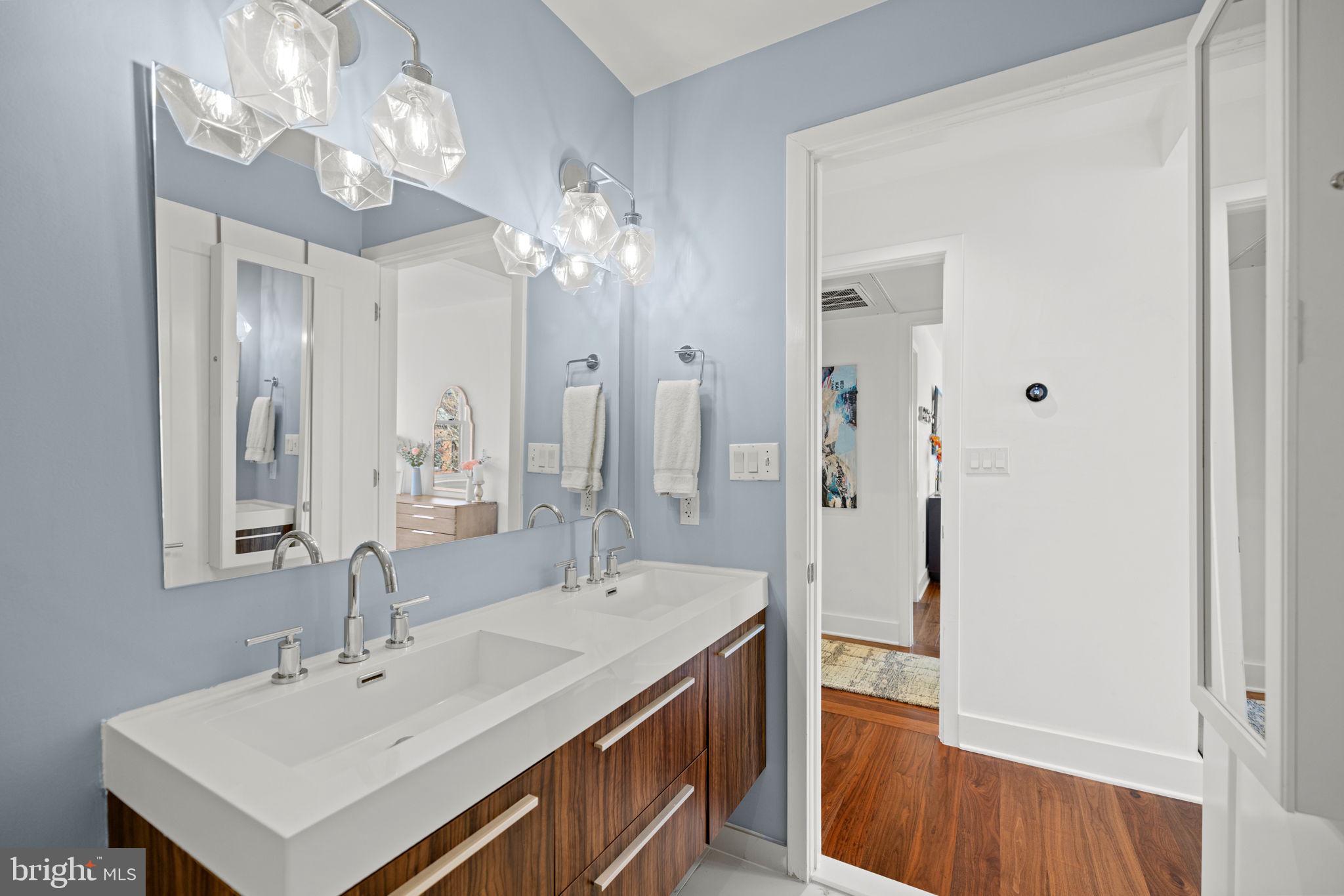 2331 15TH STREET NW PH-01N