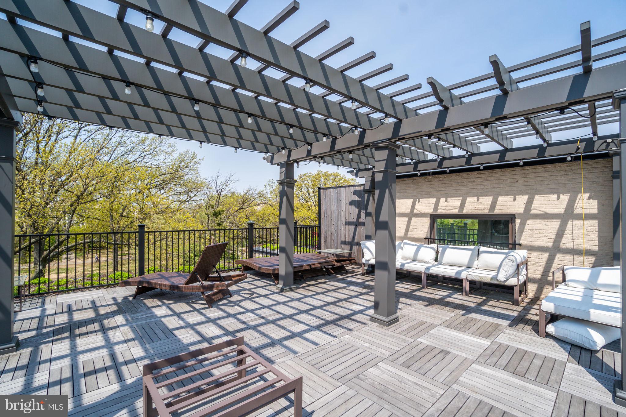 2331 15TH STREET NW PH-01N