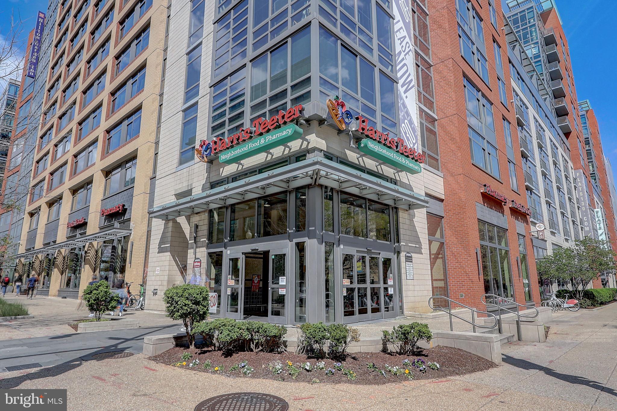 53 QUINCY PLACE NE