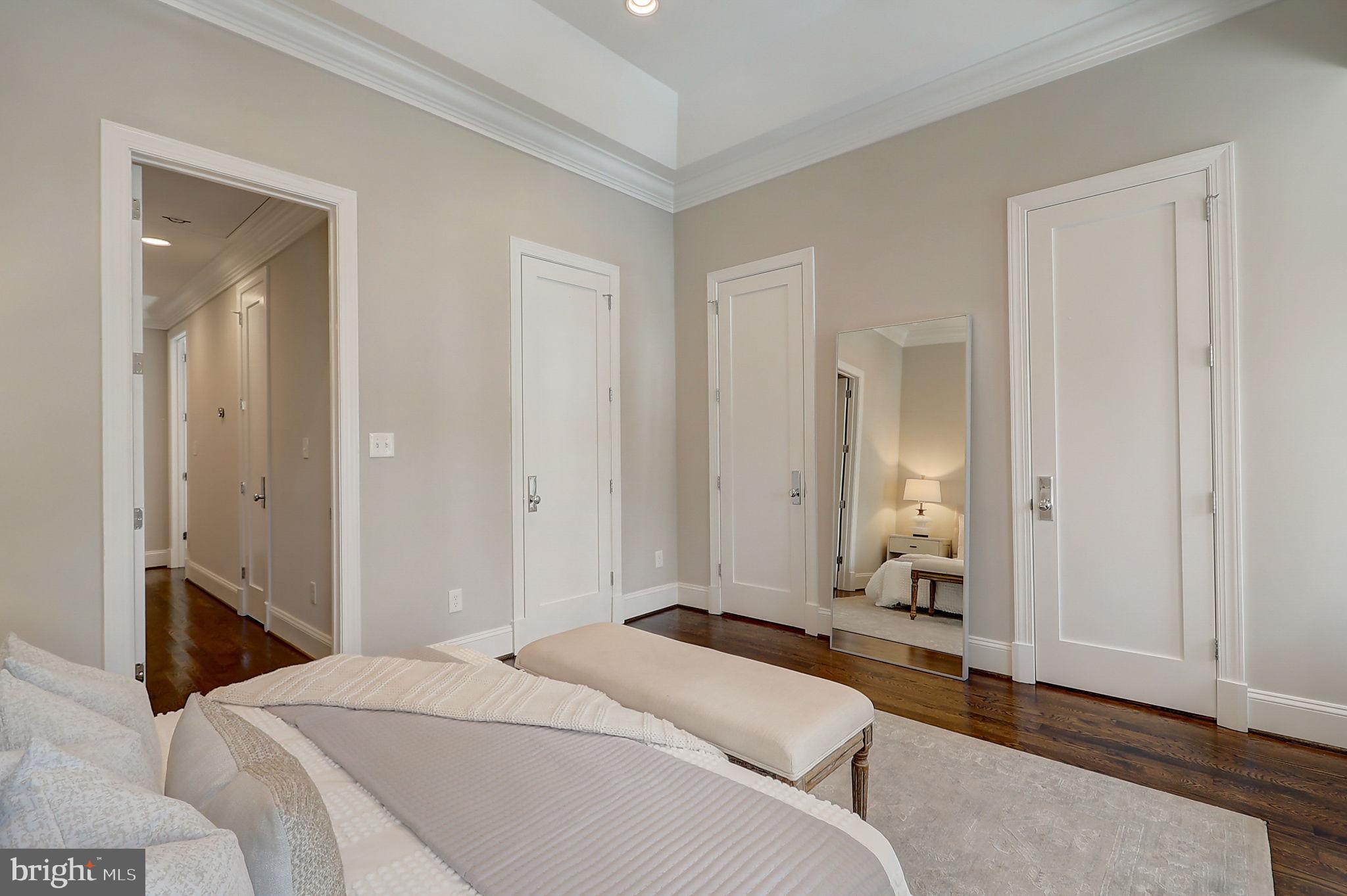 53 QUINCY PLACE NE