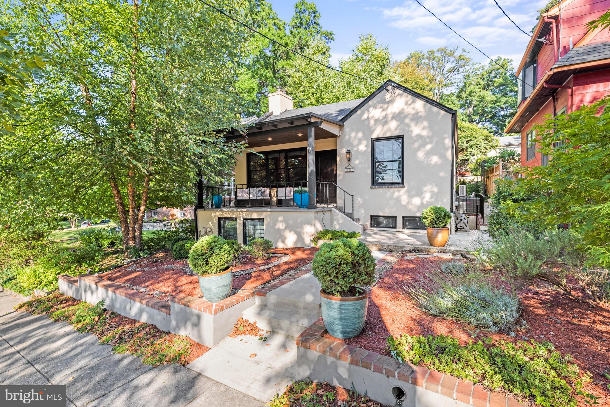 3823 13TH STREET NE