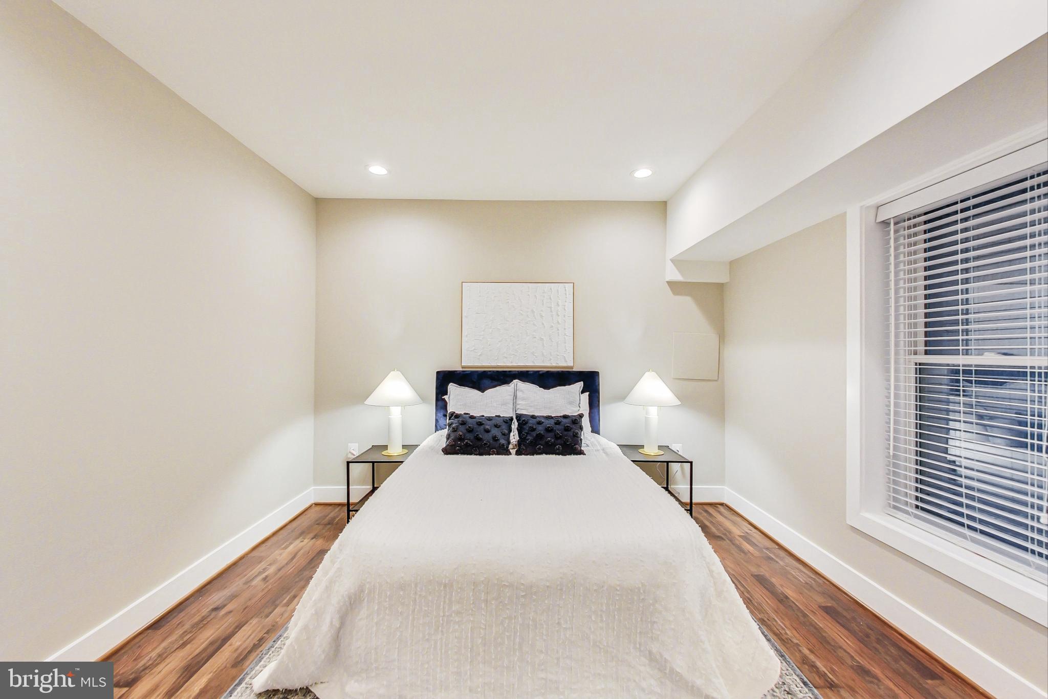 37 MISSOURI AVENUE NW 12