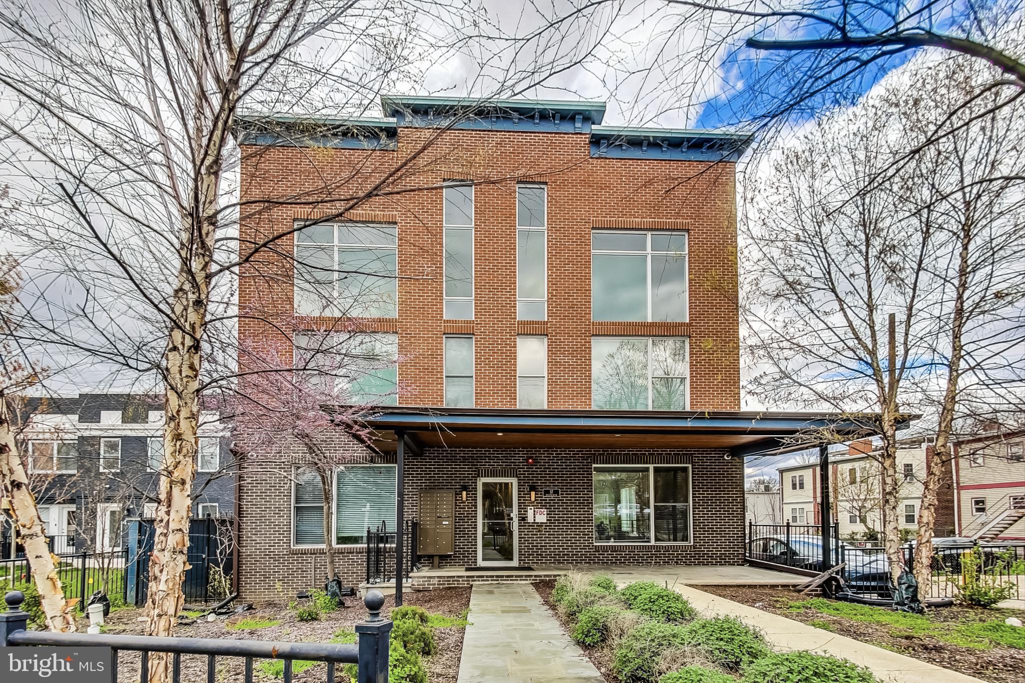 37 MISSOURI AVENUE NW 12