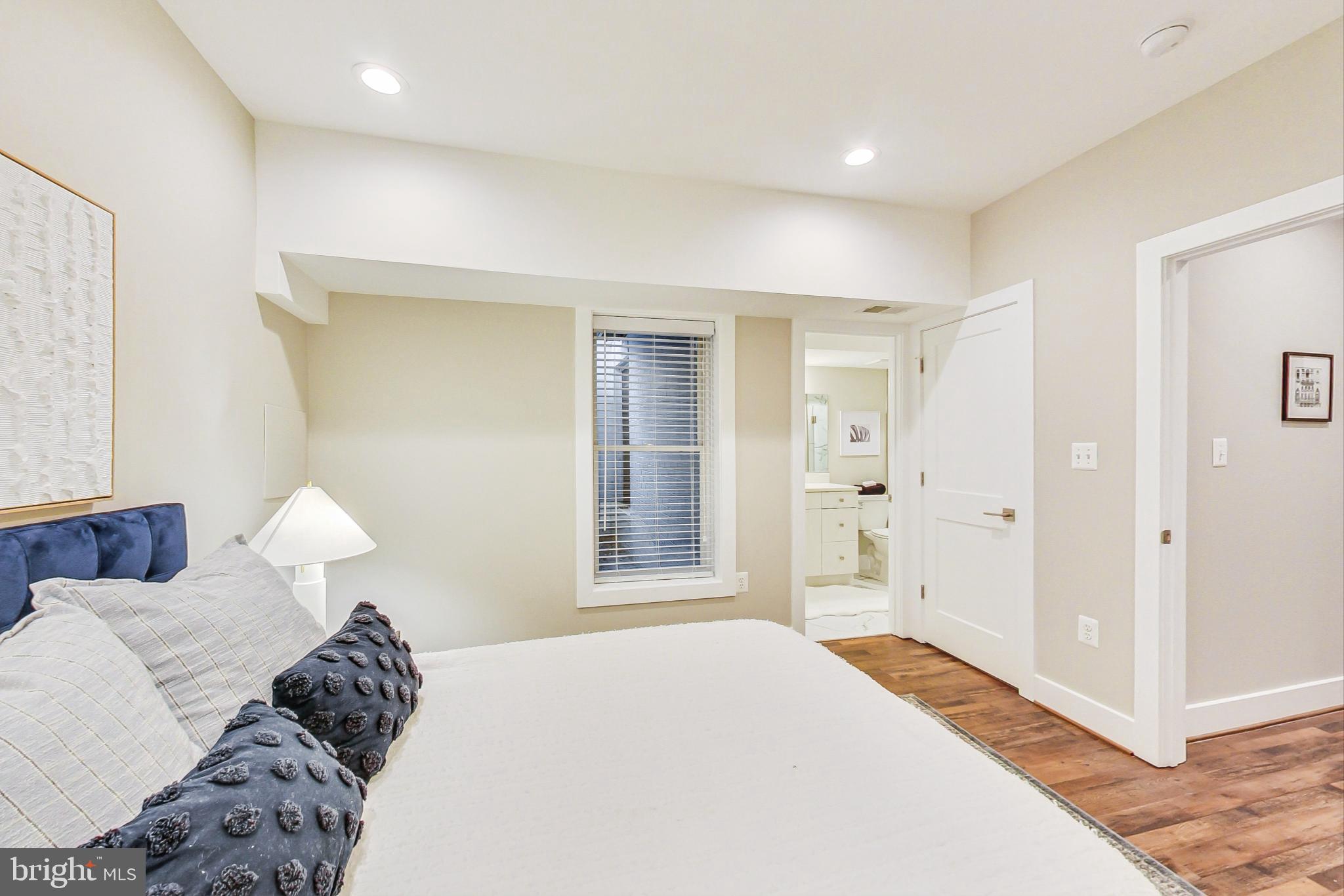 37 MISSOURI AVENUE NW 12