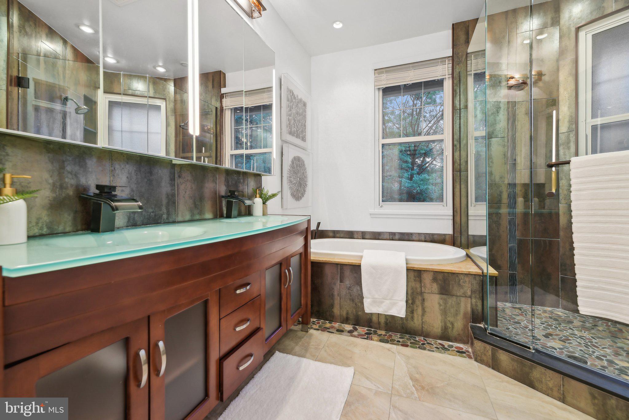 2515 WOODLEY ROAD NW