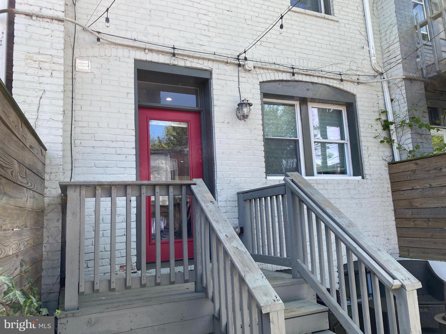 1312 C St NE