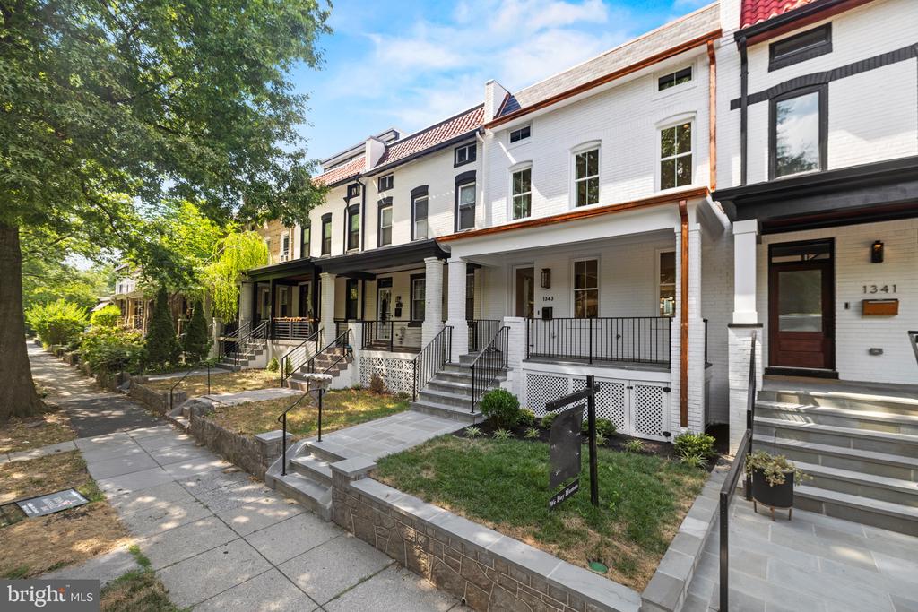 1343 TAYLOR STREET NW