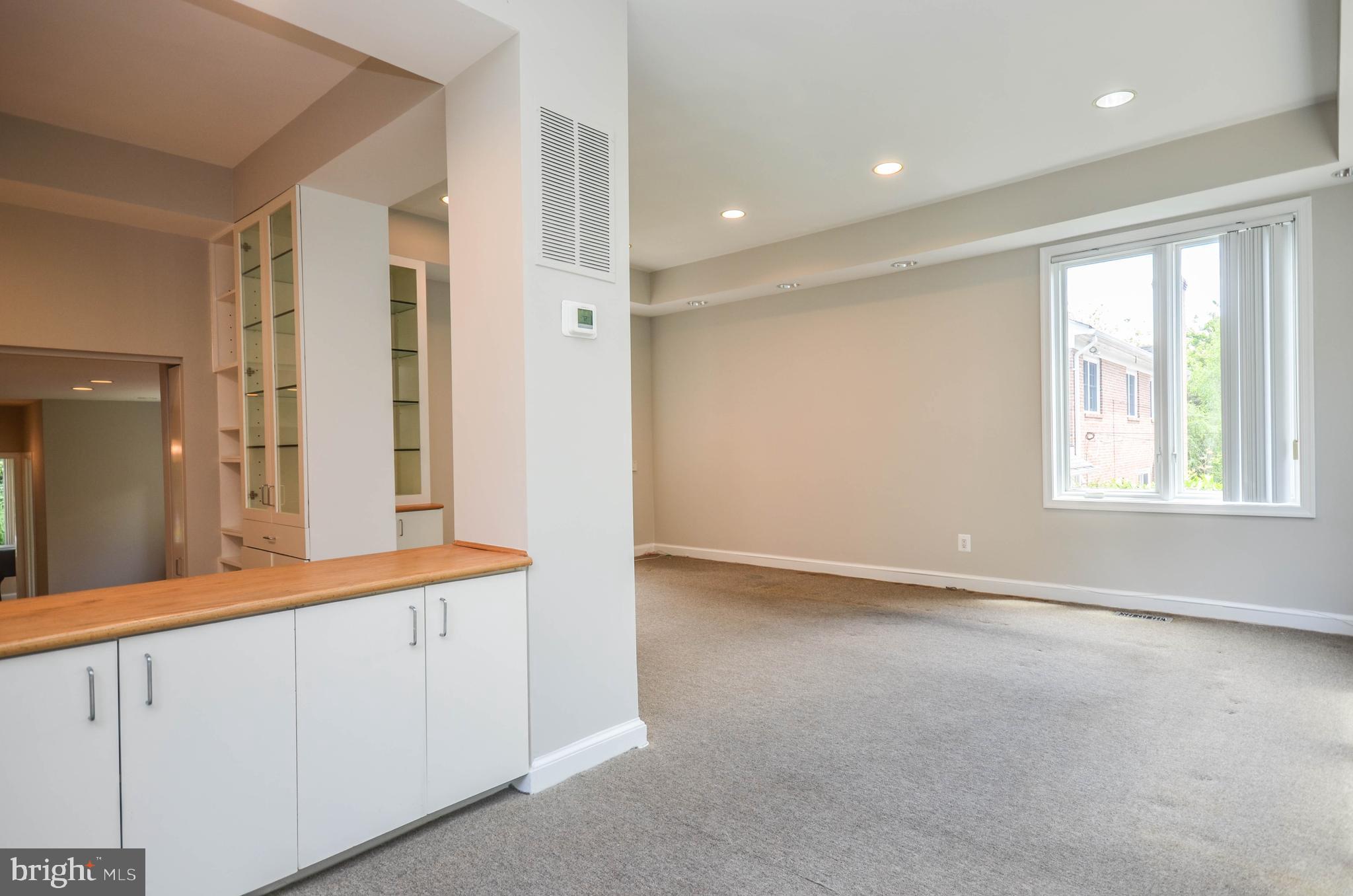 3044 DAVENPORT STREET NW