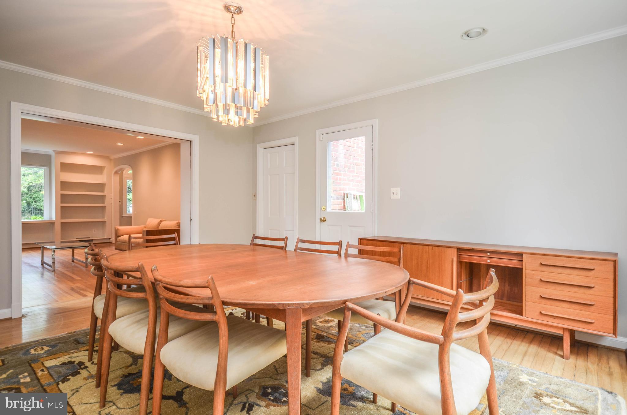 3044 DAVENPORT STREET NW