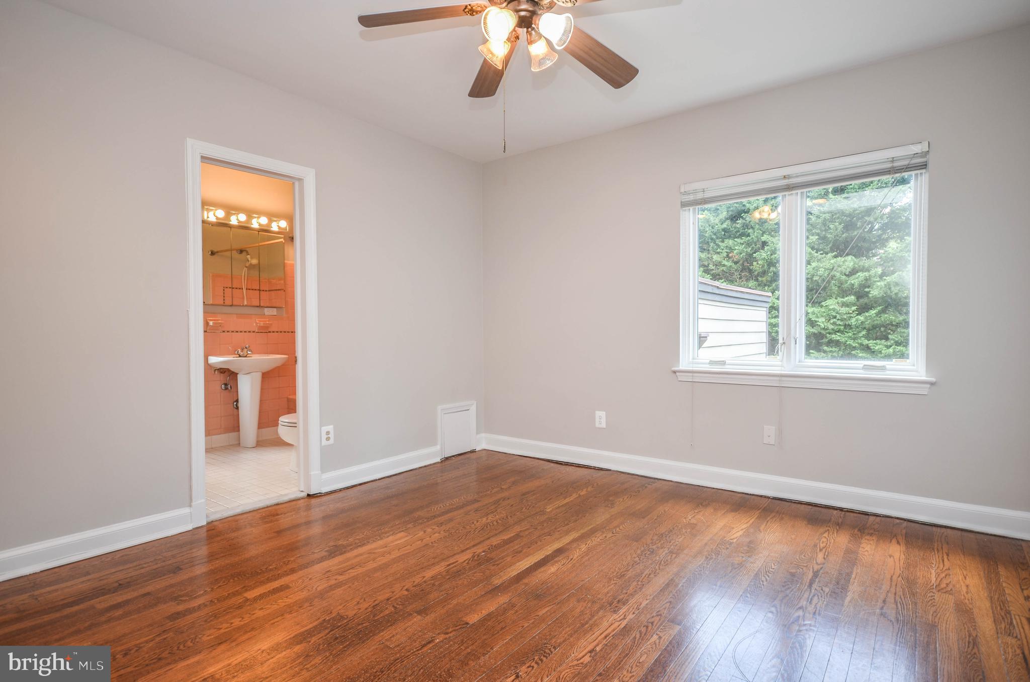 3044 DAVENPORT STREET NW