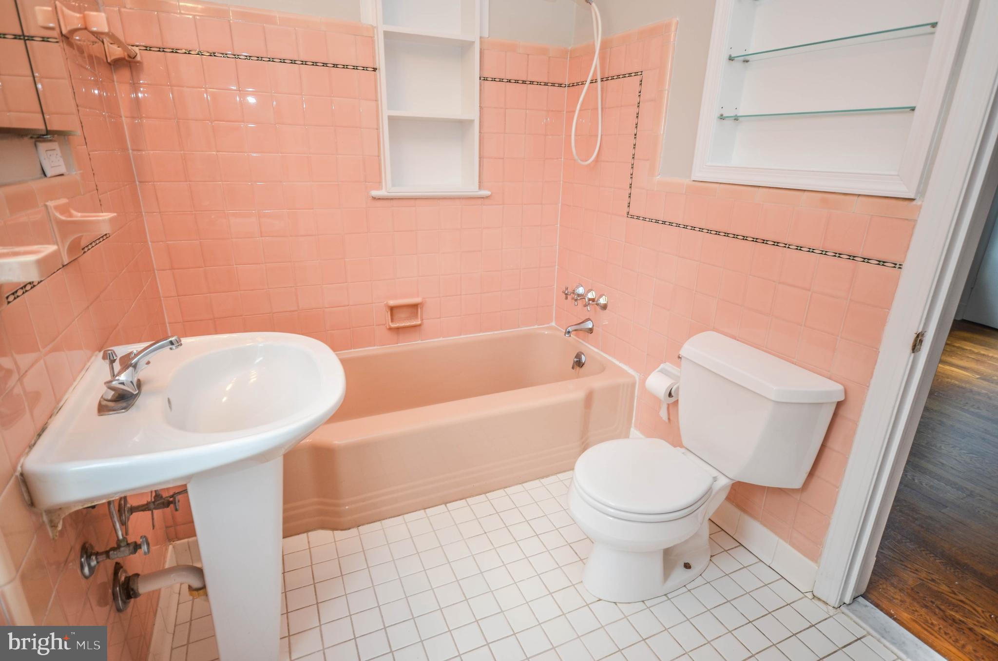 3044 DAVENPORT STREET NW