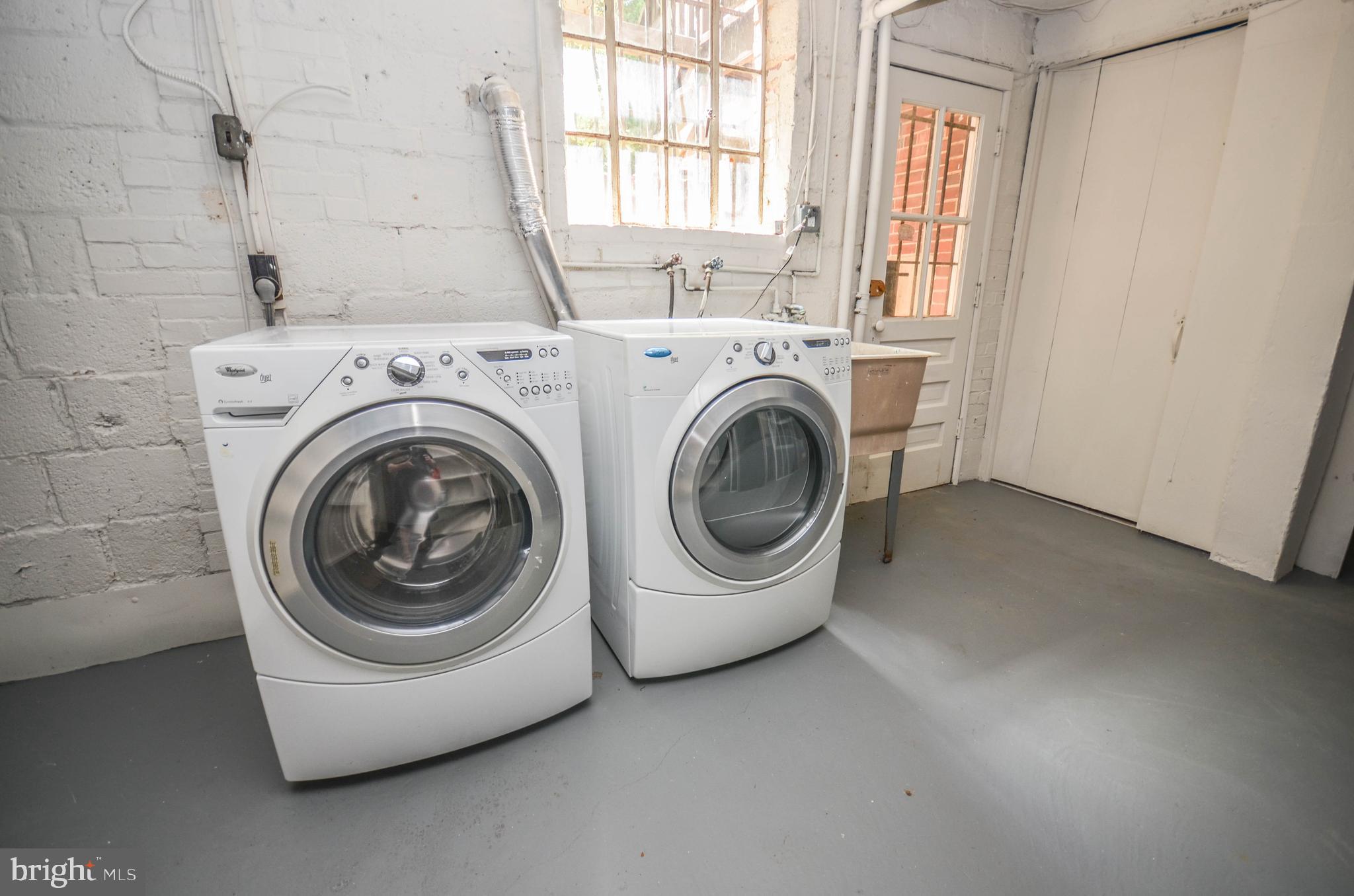 3044 DAVENPORT STREET NW