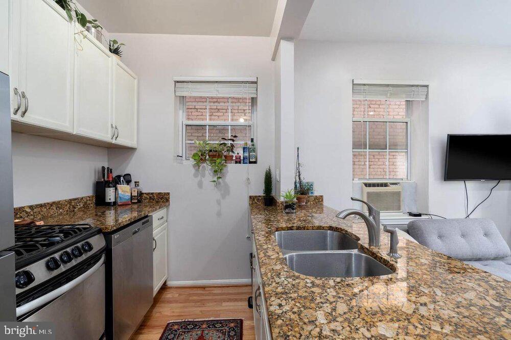 1711 35TH STREET NW 1