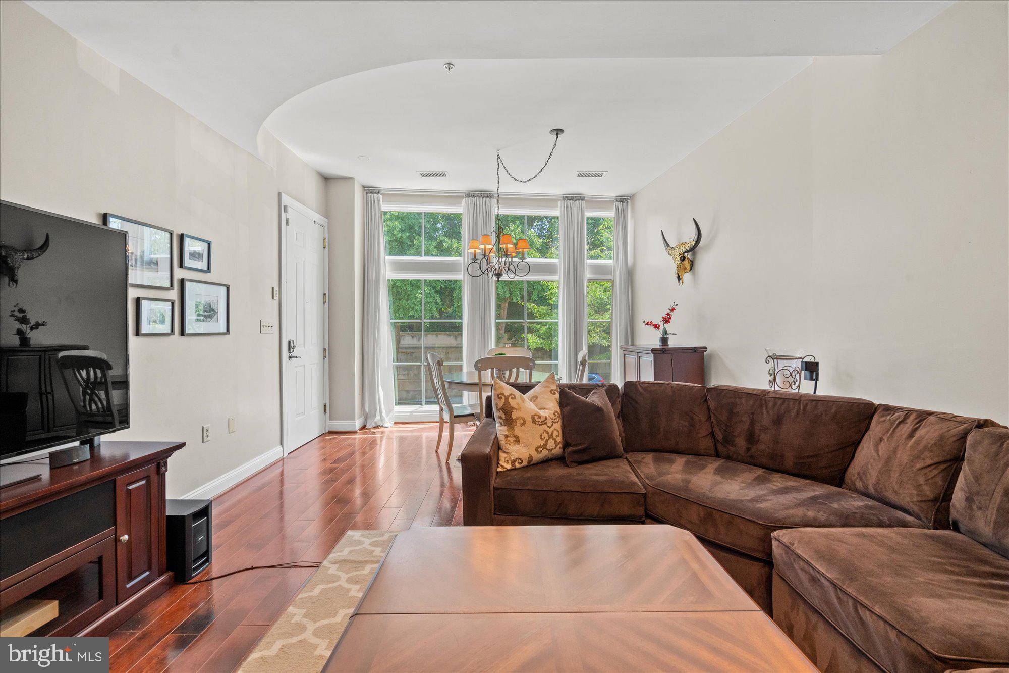 2200 17th St NW #213