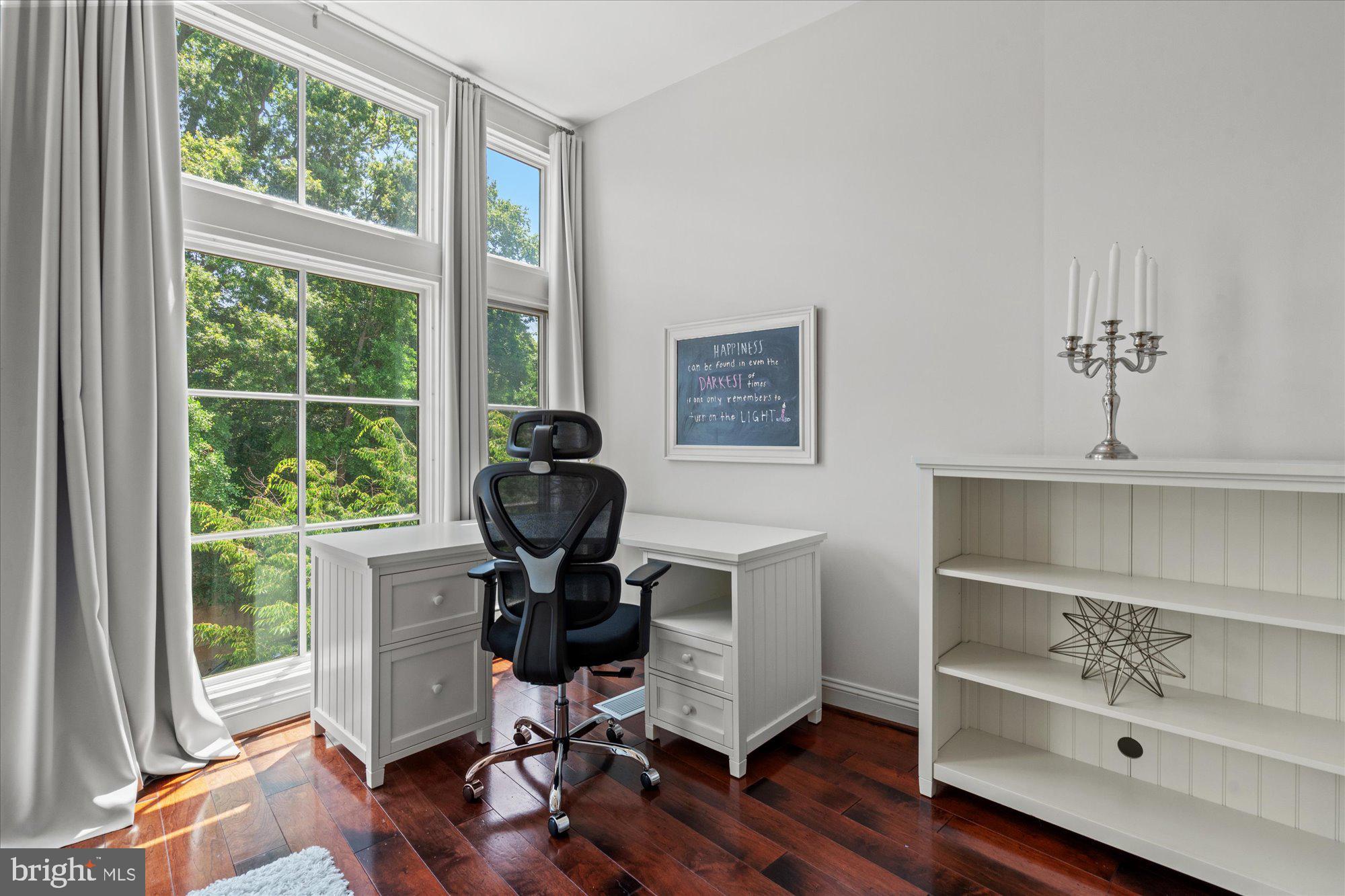 2200 17th St NW #213