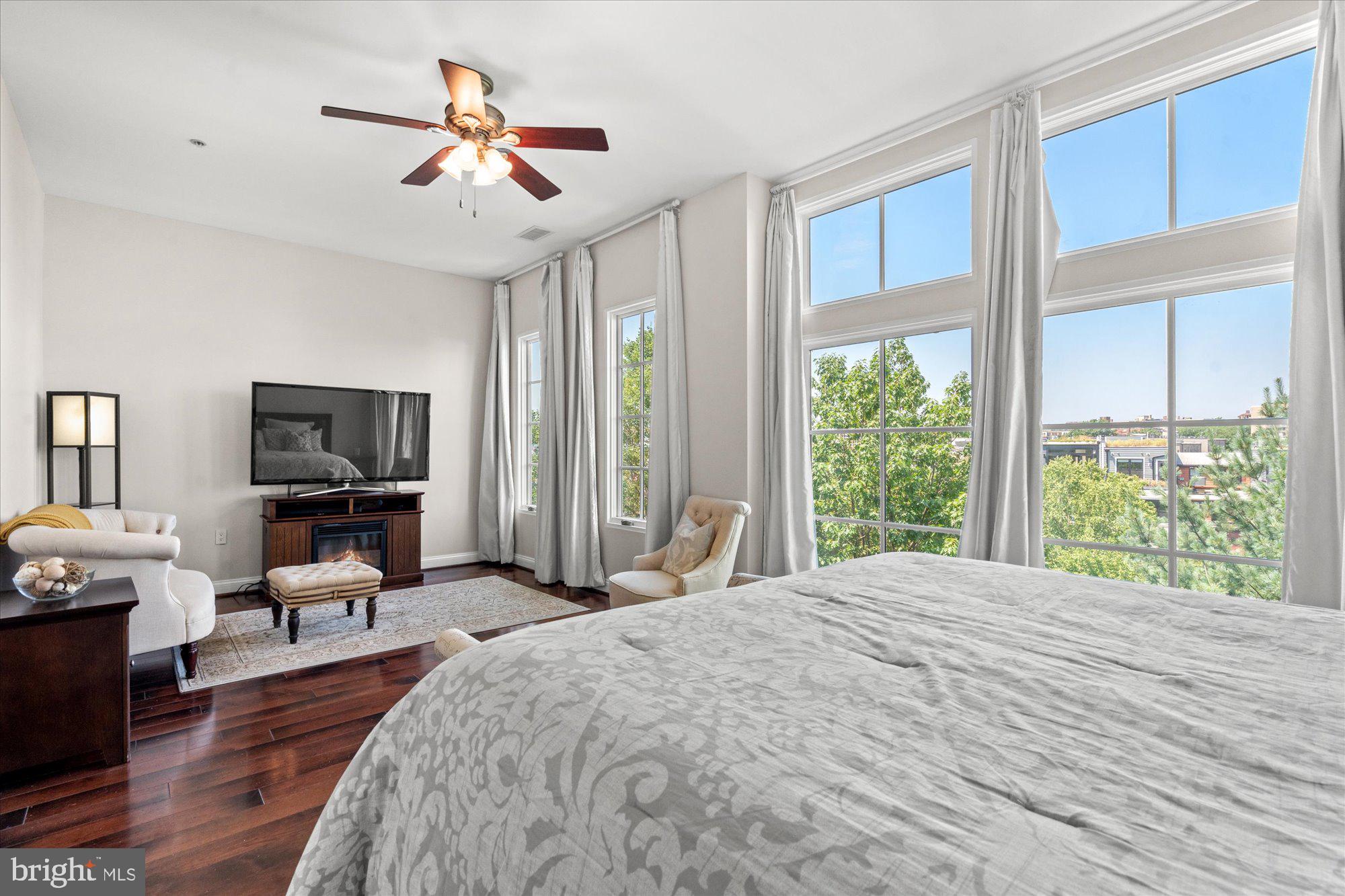 2200 17th St NW #213