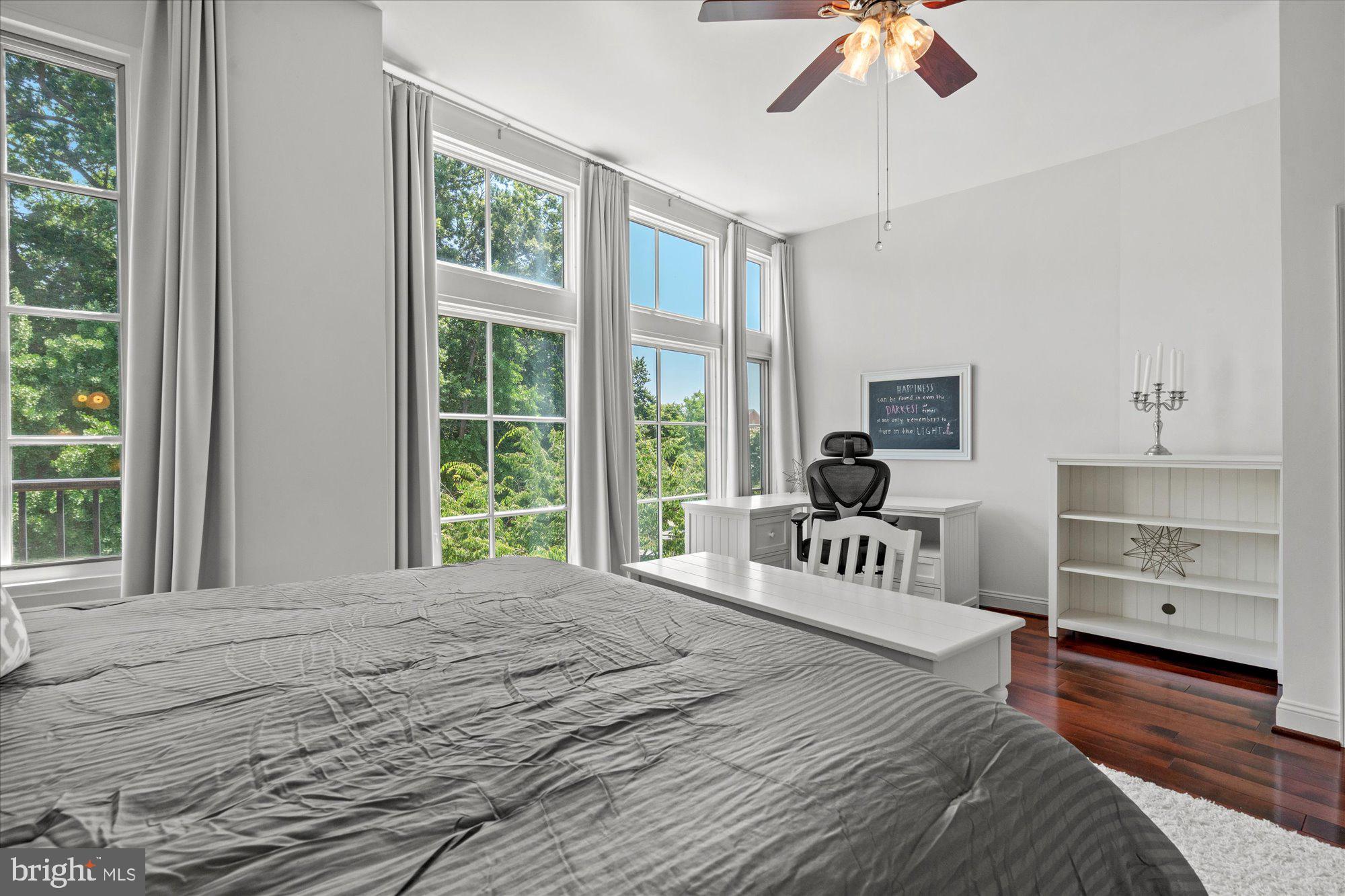 2200 17th St NW #213