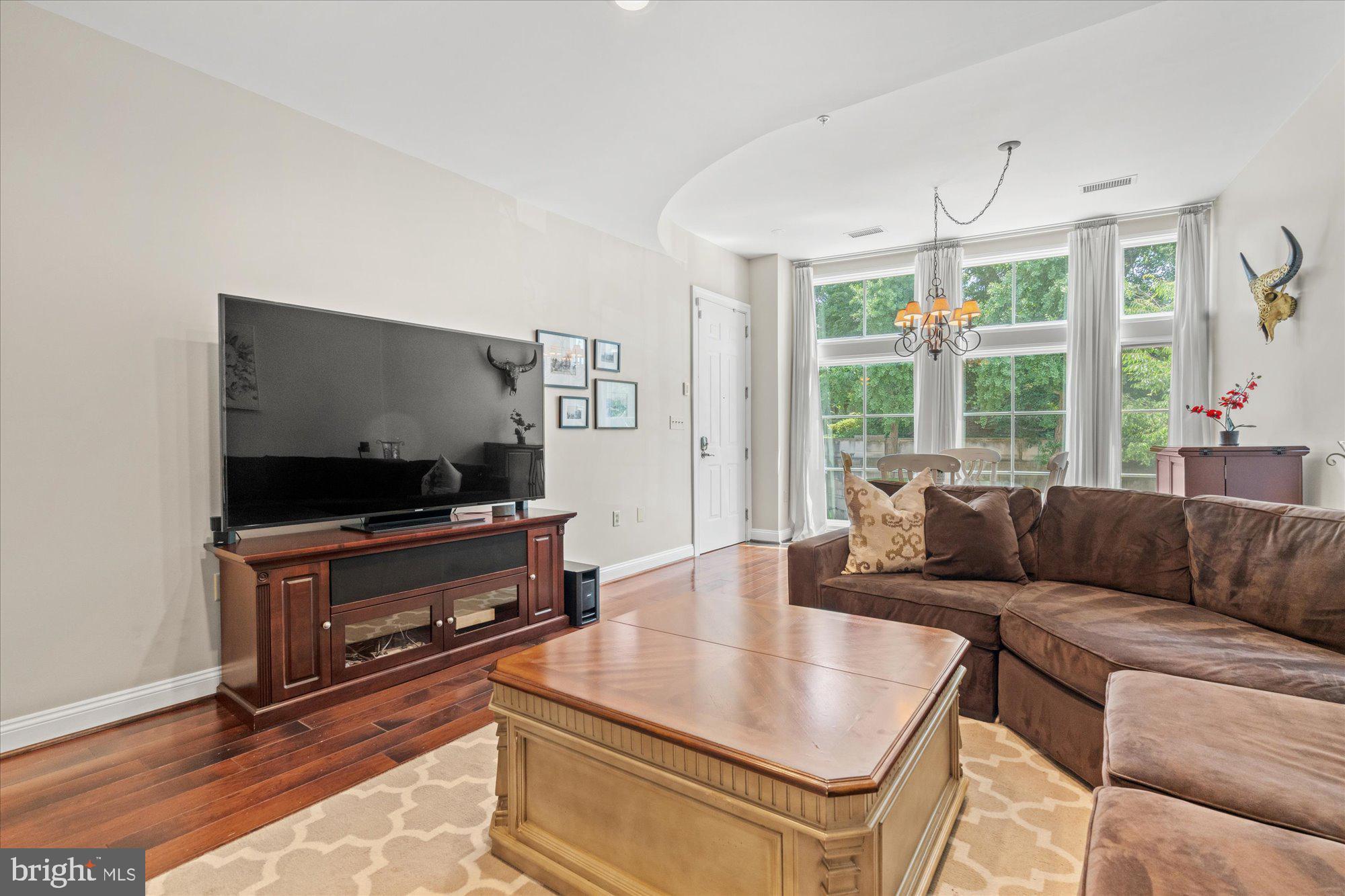 2200 17th St NW #213