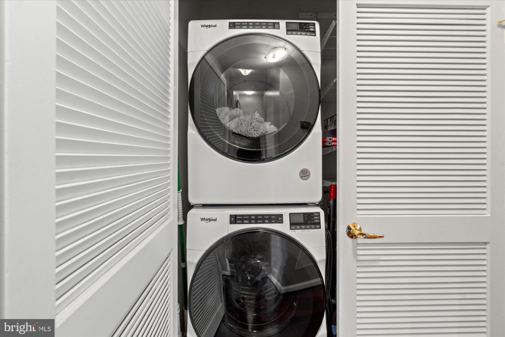 2200 17th St NW #213