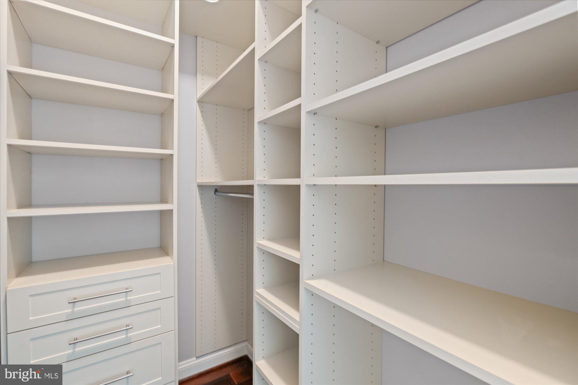 2200 17th St NW #213