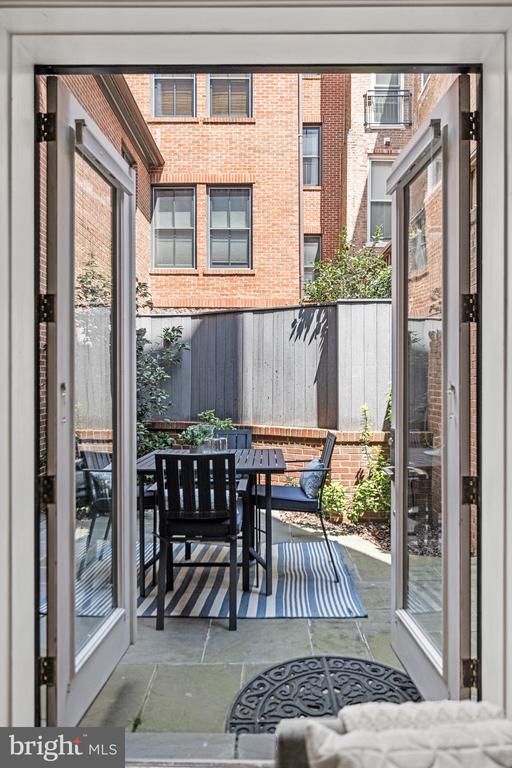 444 M STREET NW 5