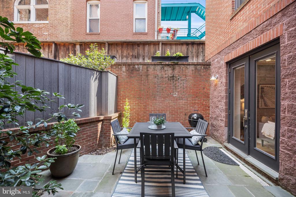 444 M STREET NW 5