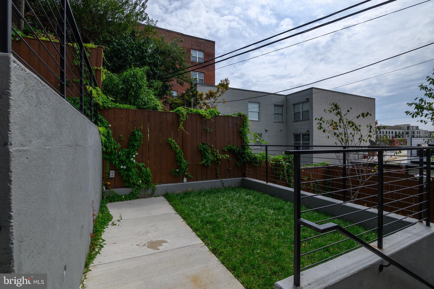 1444 BELMONT ST NW #101