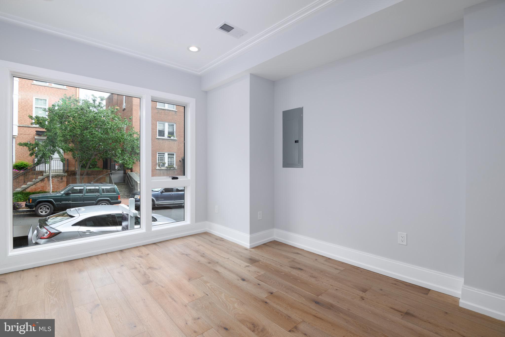 1444 BELMONT ST NW #101