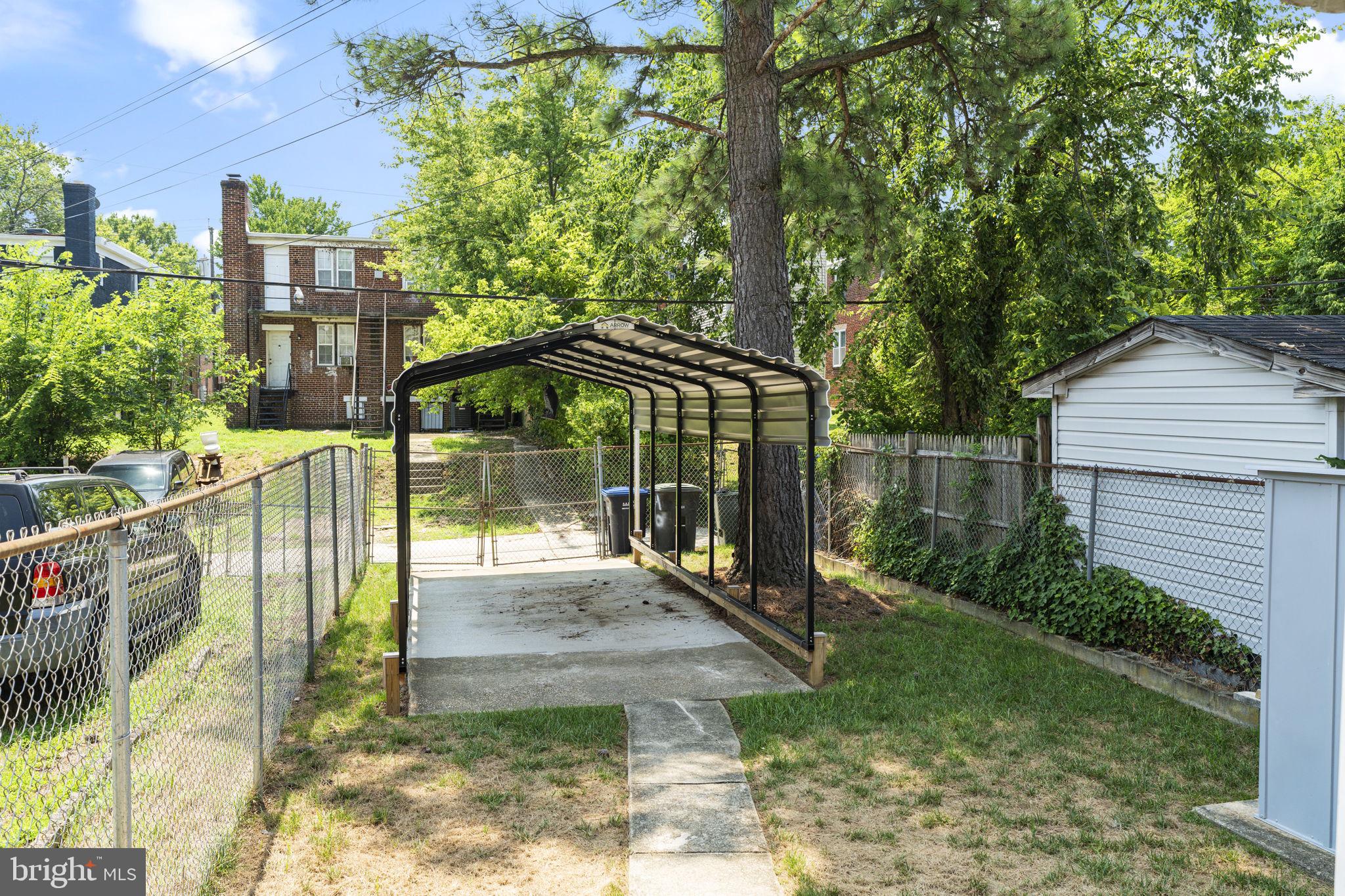 132 FORRESTER STREET SW