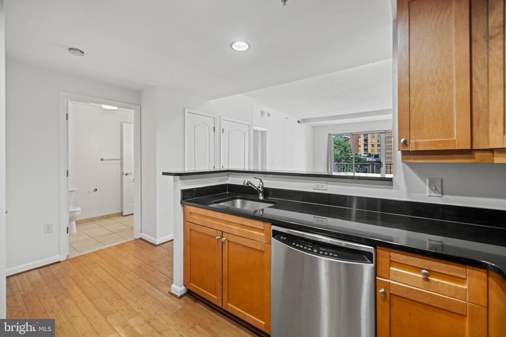 1111 11TH STREET NW 406