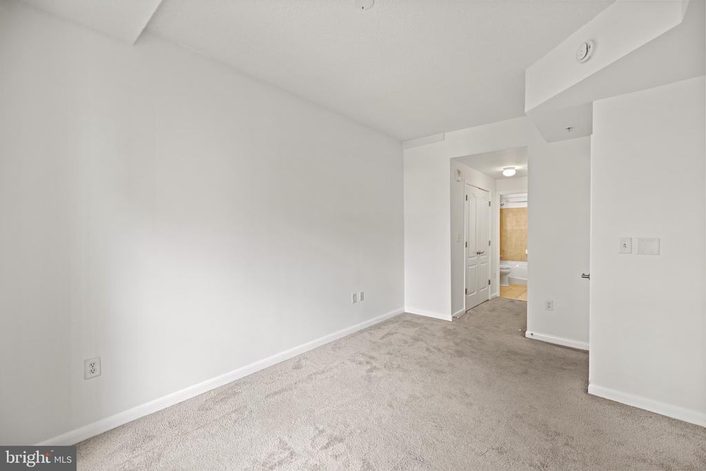 1111 11TH STREET NW 406
