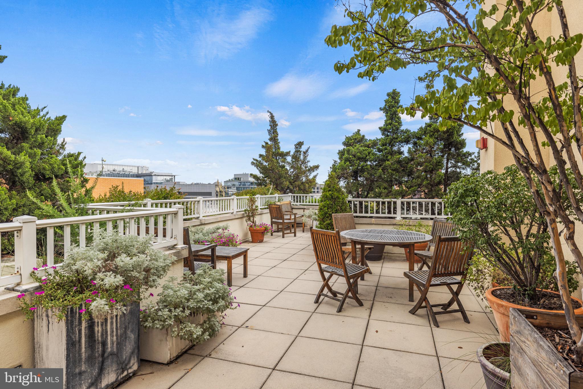 1111 11TH STREET NW 406