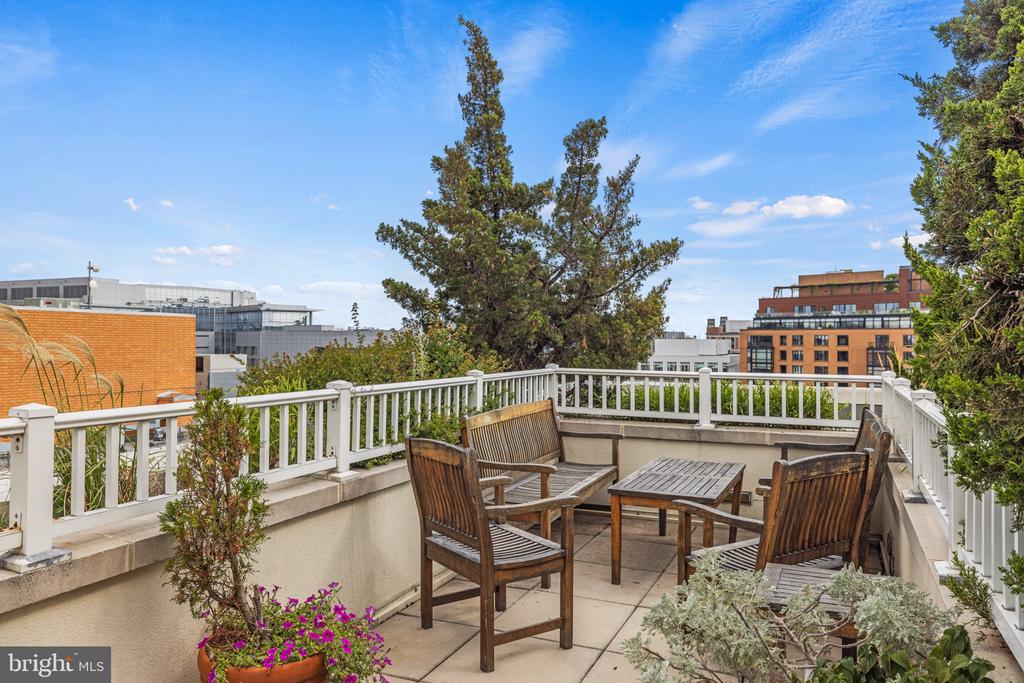 1111 11TH STREET NW 406
