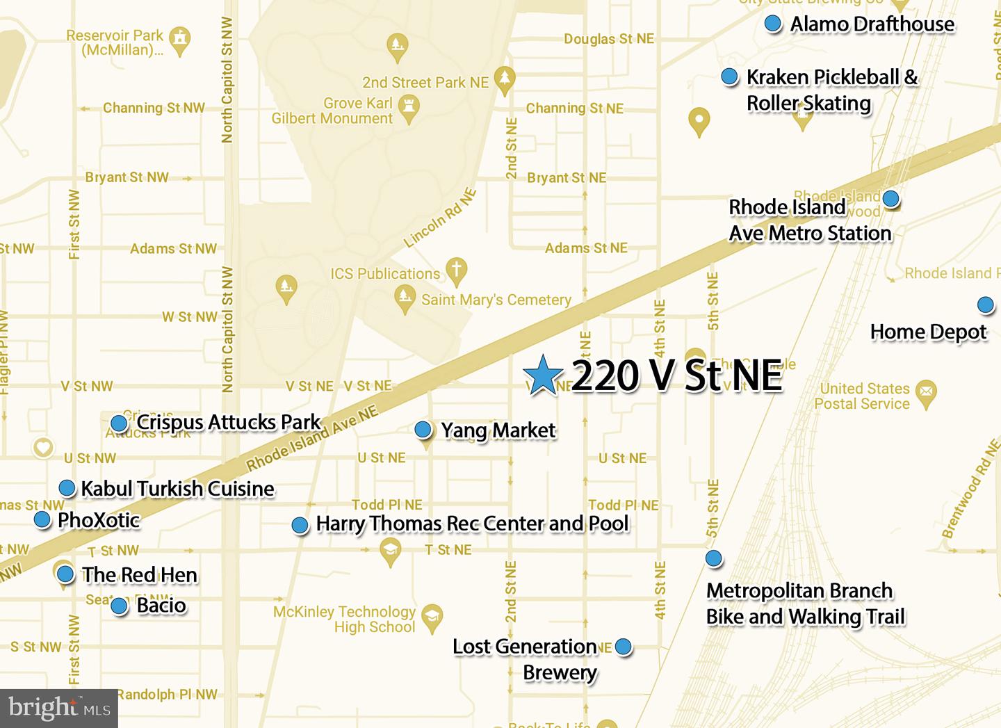 220 V St NE