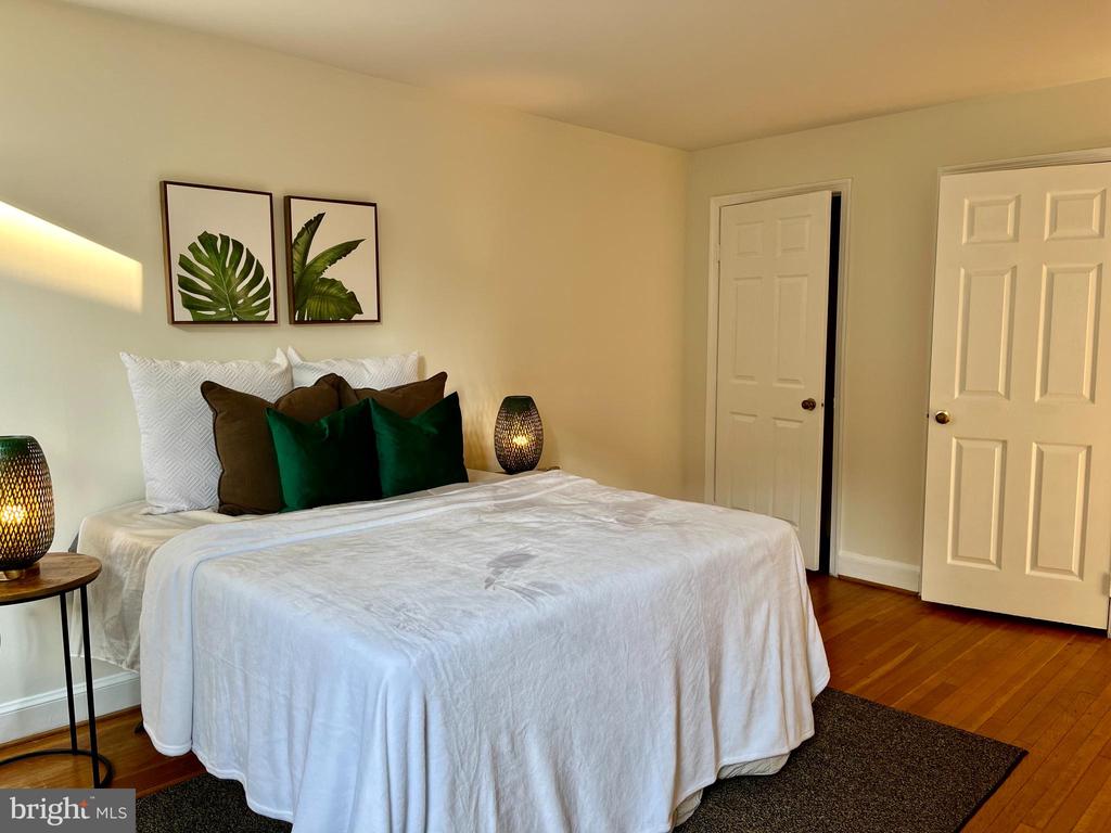 1316 New Hampshire Ave NW #201