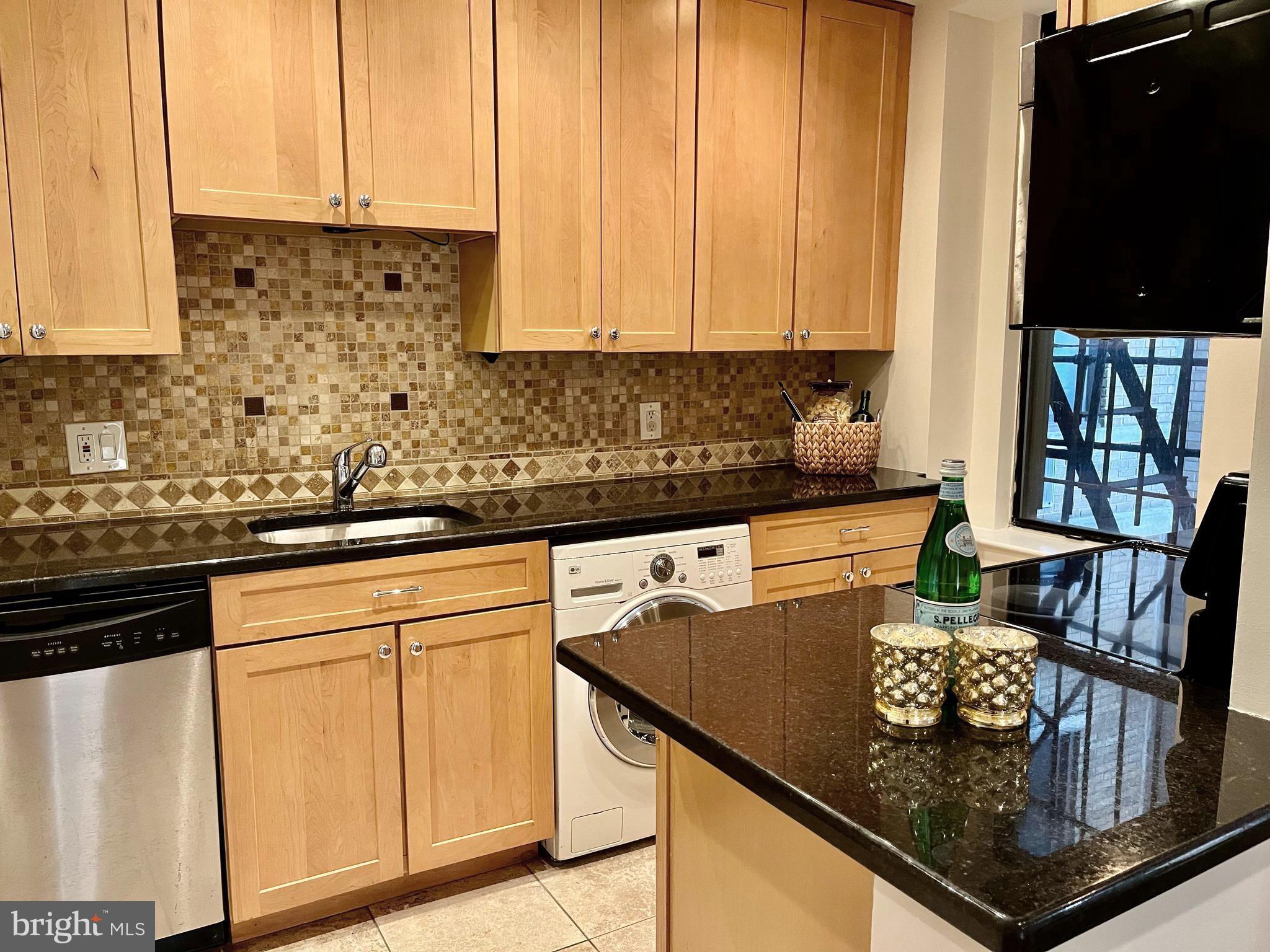 1316 New Hampshire Ave NW #201
