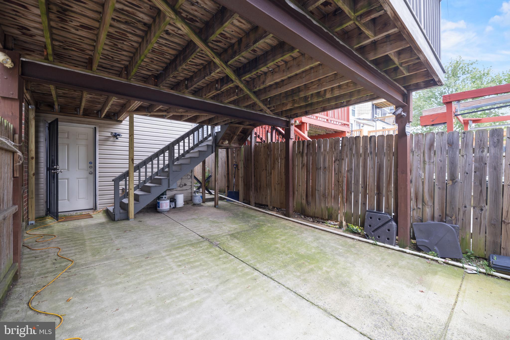 1610 MONTELLO AVENUE NE