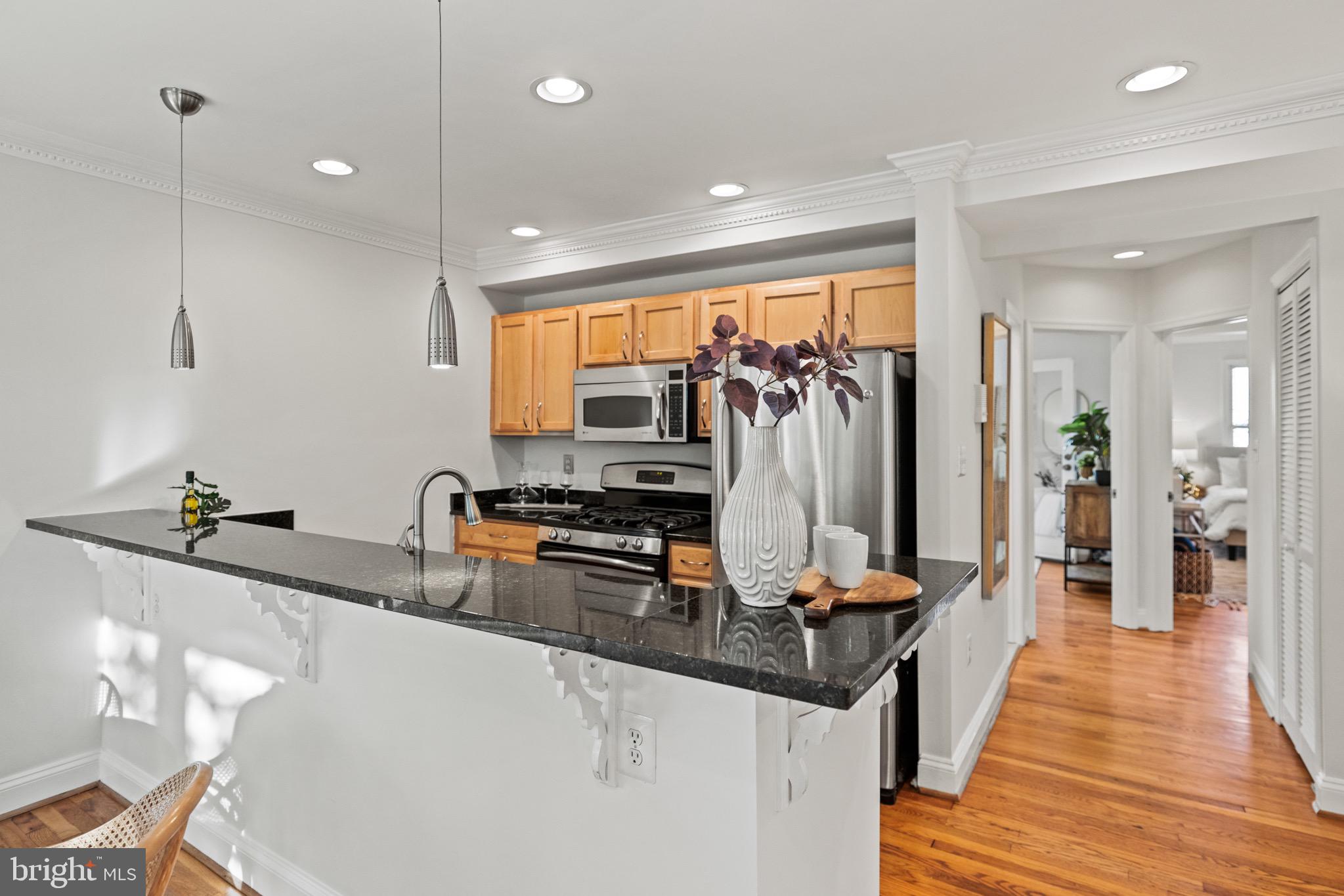 206 BRYANT STREET NE 3