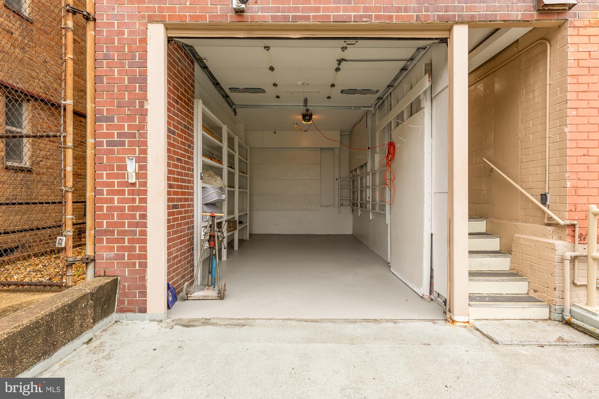 1520 16th St NW #103