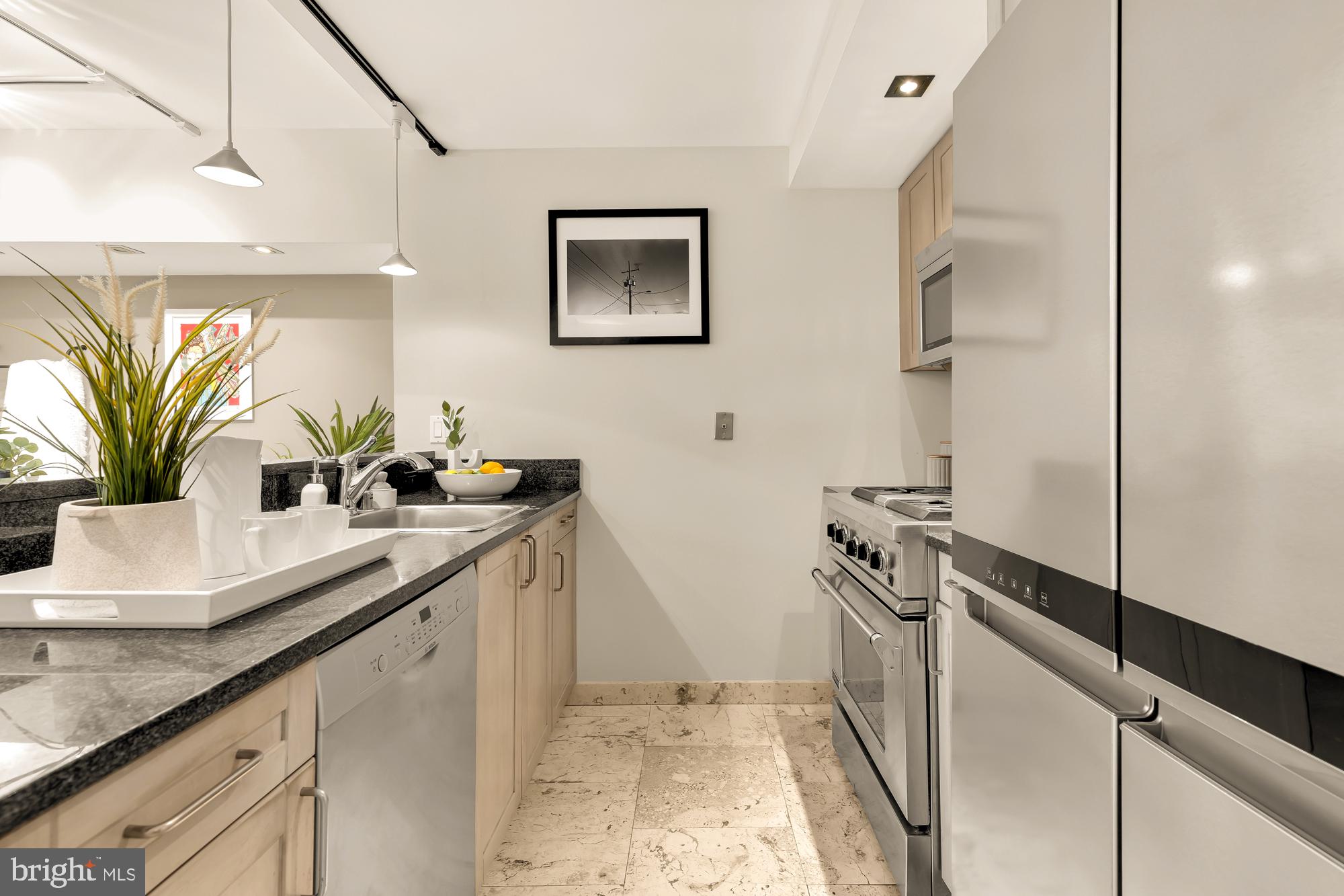 1520 16th St NW #103