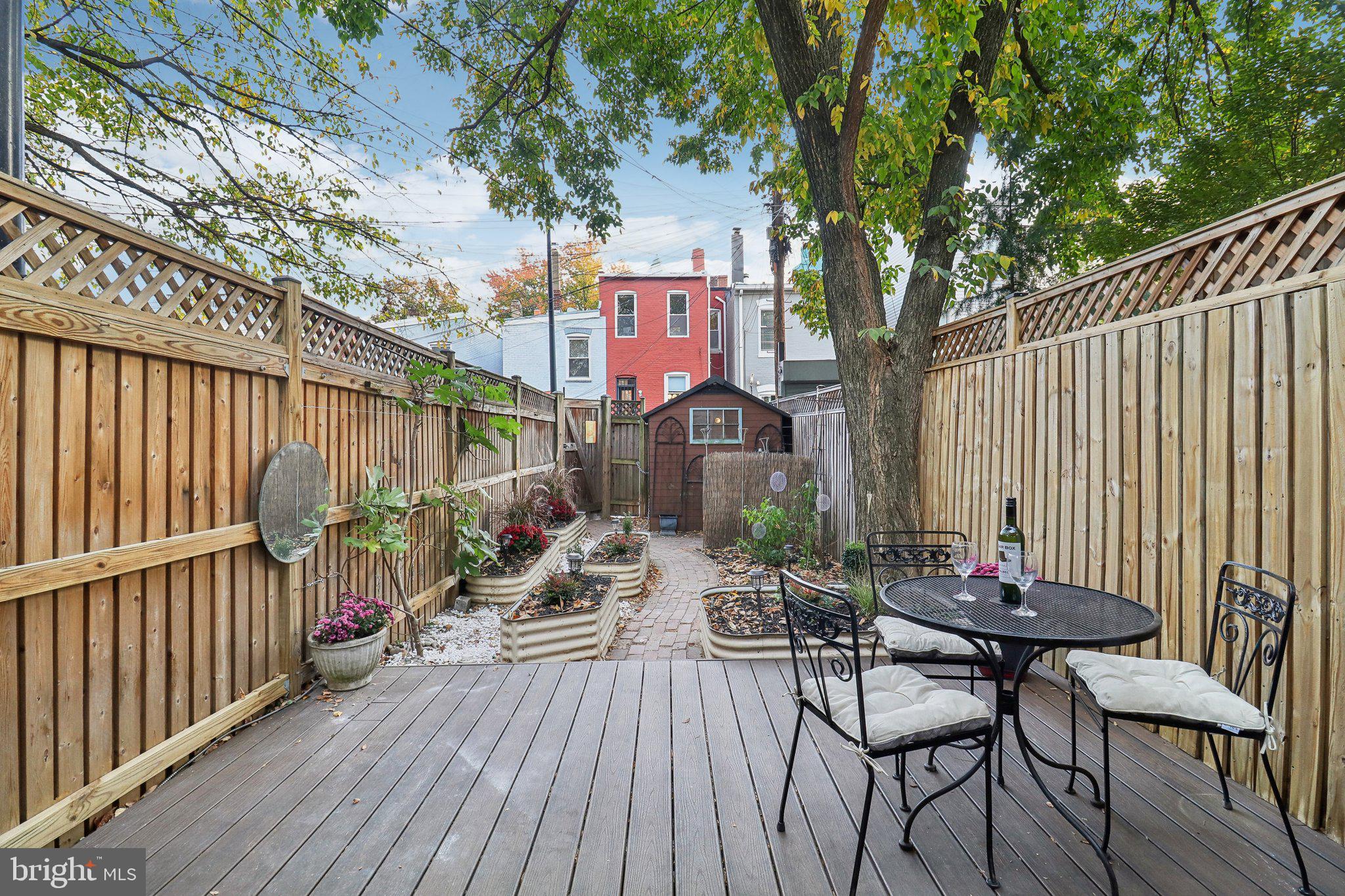 406 RICHARDSON PLACE NW