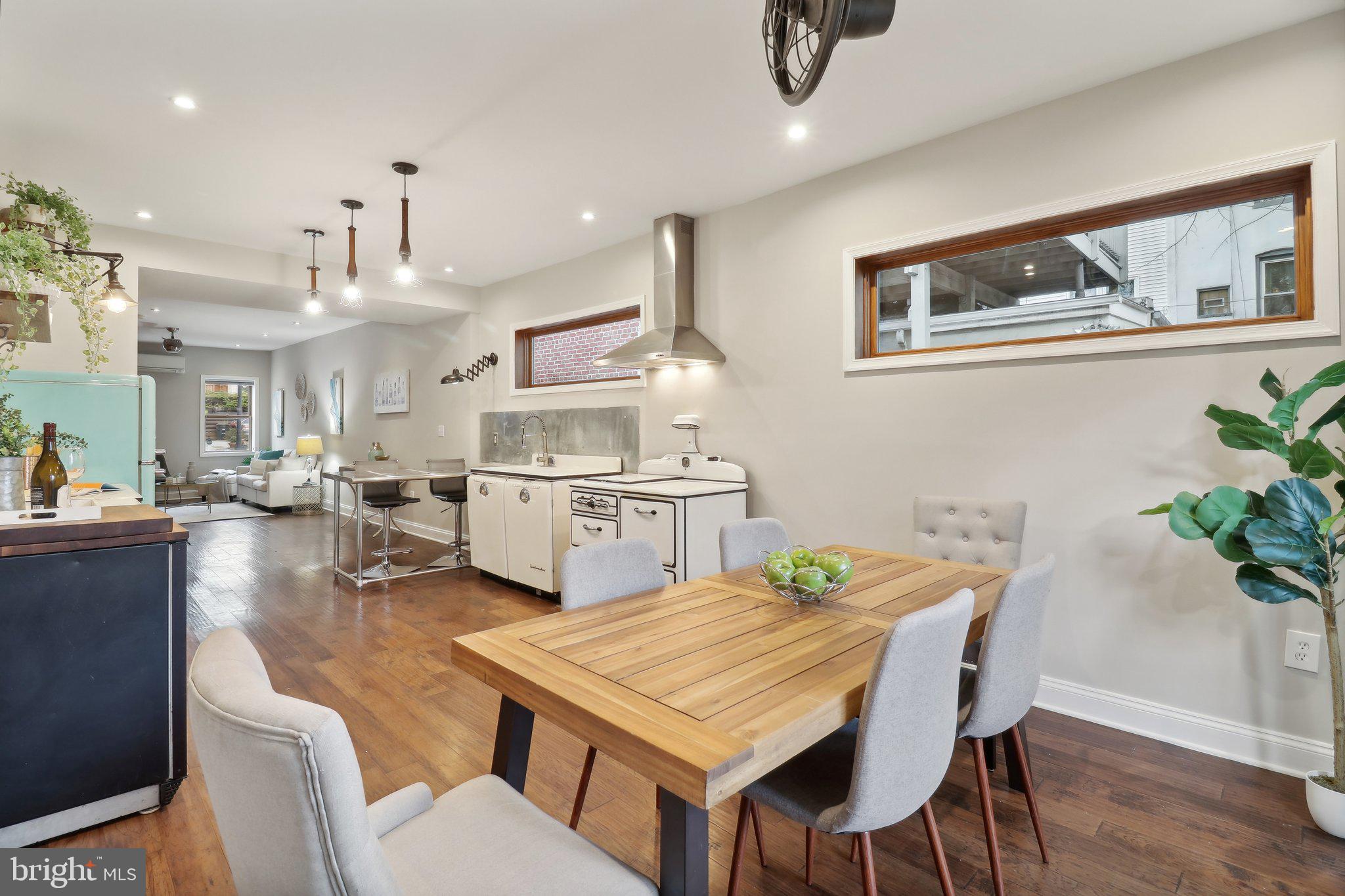 406 RICHARDSON PLACE NW