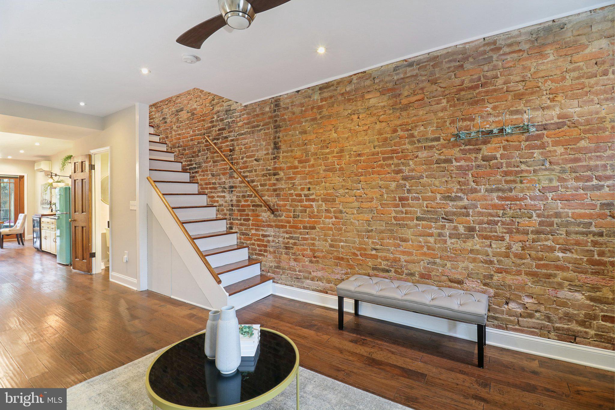 406 RICHARDSON PLACE NW