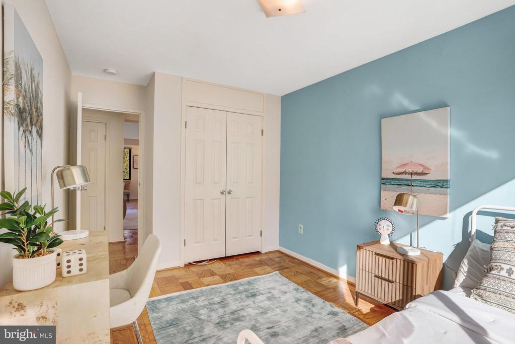 5410 Connecticut Ave NW #512